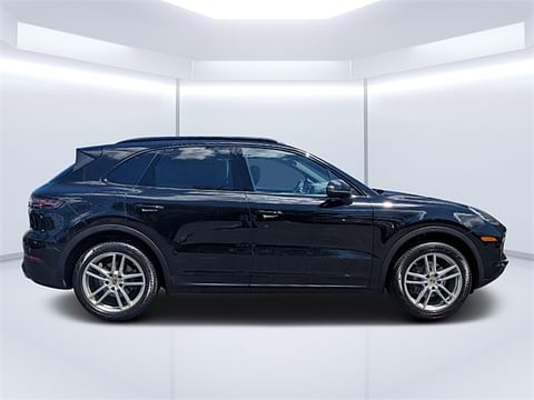 1 image of 2019 Porsche Cayenne Base