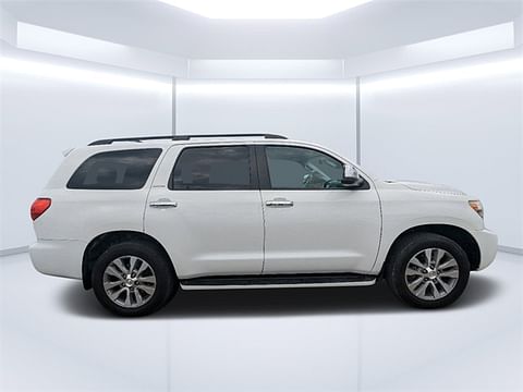 1 image of 2017 Toyota Sequoia Limited