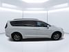 2 thumbnail image of  2022 Chrysler Pacifica Touring