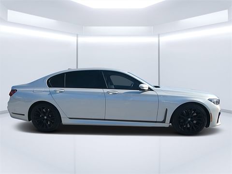 1 image of 2021 BMW 7 Series 740i