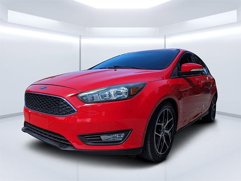 1 image of 2017 Ford Focus SEL
