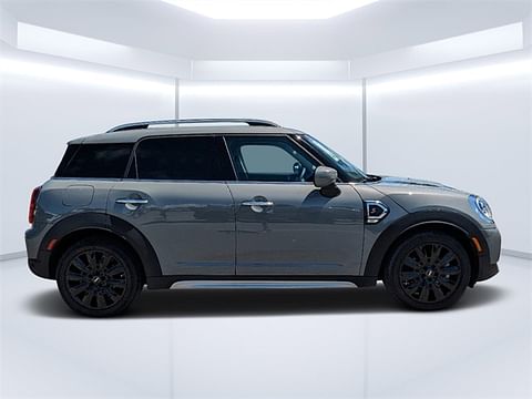 1 image of 2022 MINI Cooper S Countryman Classic