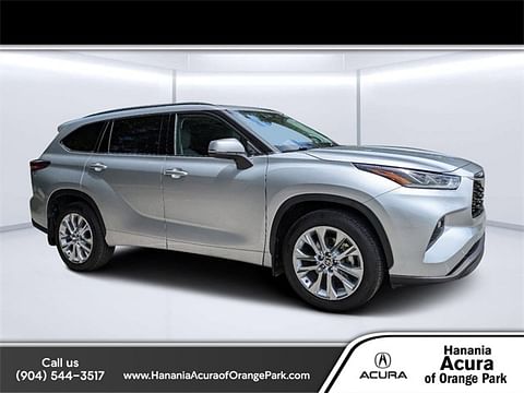 1 image of 2021 Toyota Highlander Limited