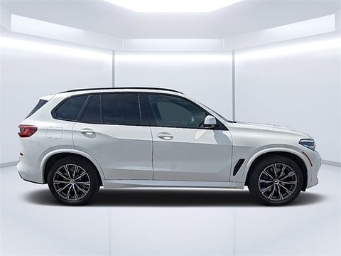 1 image of 2021 BMW X5 sDrive40i