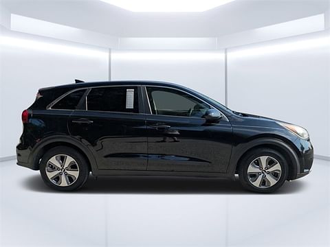 1 image of 2019 Kia Niro FE