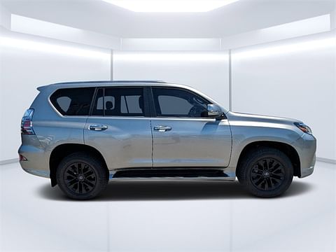 1 image of 2022 Lexus GX 460