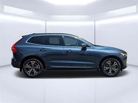 1 image of 2022 Volvo XC60 B5 Momentum