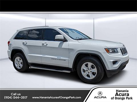 1 image of 2016 Jeep Grand Cherokee Laredo