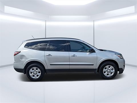 1 image of 2015 Chevrolet Traverse LS