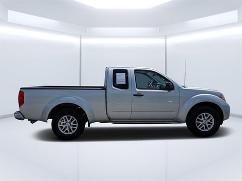 1 image of 2016 Nissan Frontier SV