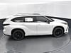 36 thumbnail image of  2024 Toyota Highlander XSE