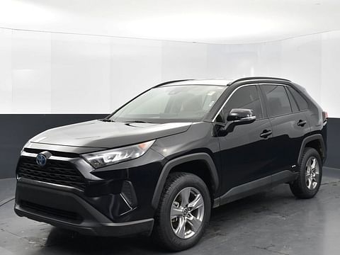 1 image of 2022 Toyota RAV4 Hybrid LE