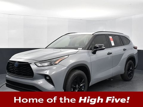 1 image of 2024 Toyota Highlander Hybrid XLE Nightshade