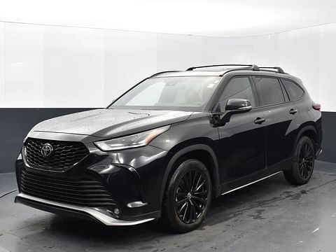 1 image of 2023 Toyota Highlander XSE