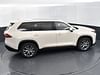 33 thumbnail image of  2024 Toyota Grand Highlander Limited