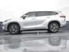 38 thumbnail image of  2020 Toyota Highlander Hybrid XLE