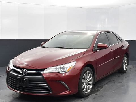 1 image of 2016 Toyota Camry XLE