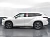 2 thumbnail image of  2024 Toyota Highlander XLE