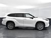 6 thumbnail image of  2024 Toyota Highlander Platinum