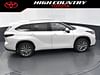 38 thumbnail image of  2024 Toyota Highlander Platinum