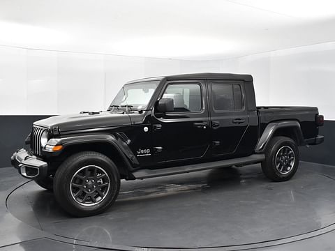 1 image of 2023 Jeep Gladiator Overland