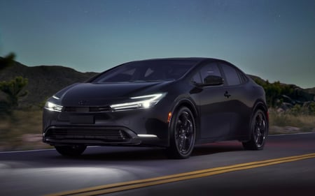 Corolla Cross Hybrid vs RAV4 Hybrid for Everyday Driving in Scottsboro, AL
