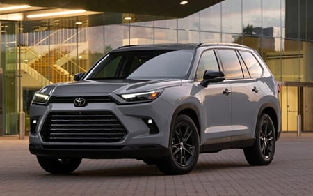 Why the 2026 Toyota Grand Highlander’s Space and Powertrain Choice Fit Huntsville, AL Family Life