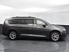 6 thumbnail image of  2022 Chrysler Pacifica Limited