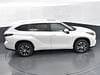 36 thumbnail image of  2024 Toyota Highlander XLE