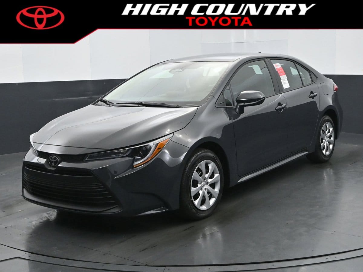 2026 Toyota Corolla LE's photo