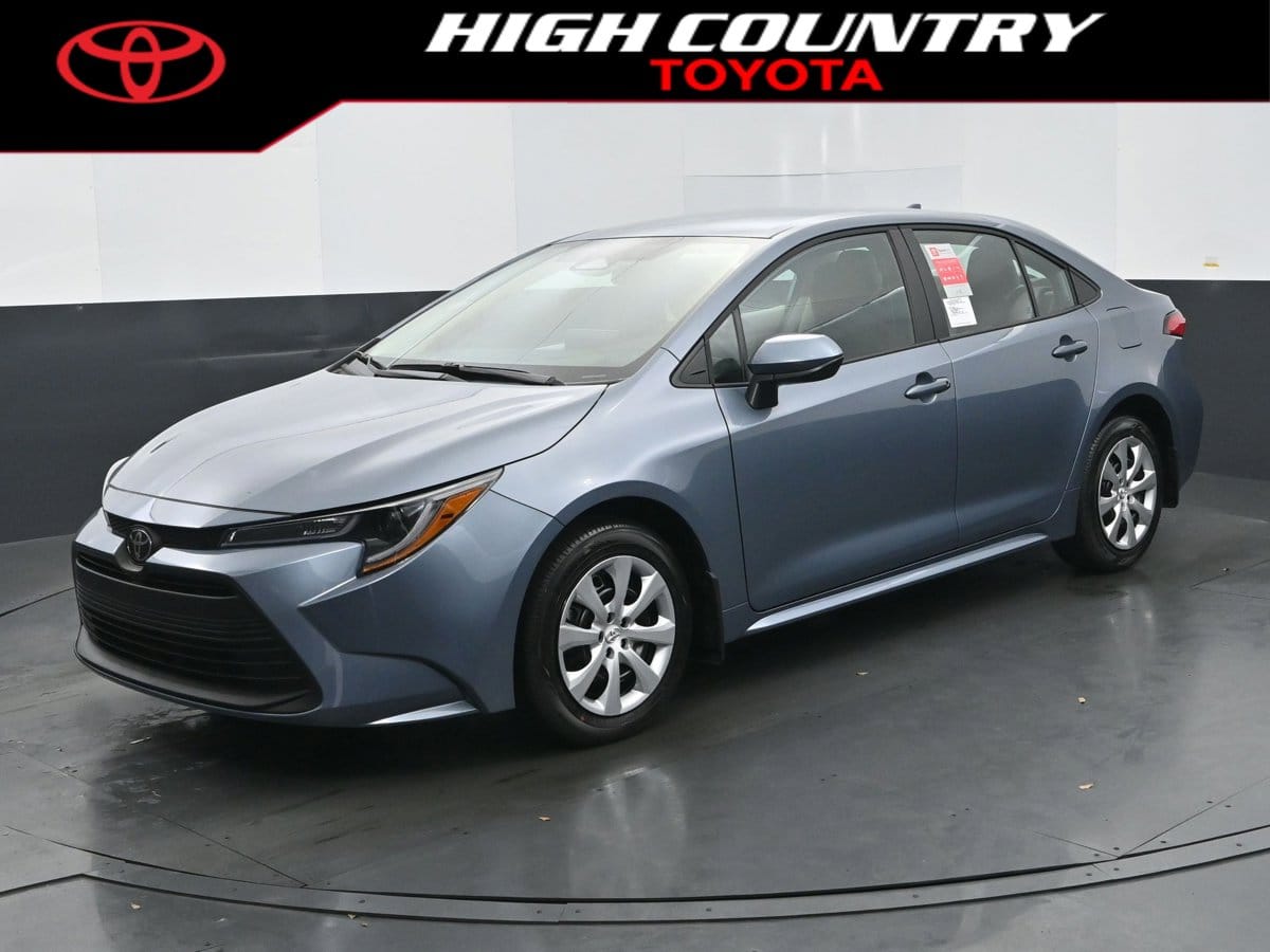 2026 Toyota Corolla LE's photo