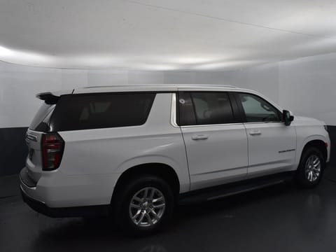 1 image of 2024 Chevrolet Suburban LT