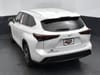 33 thumbnail image of  2025 Toyota Highlander Hybrid XLE