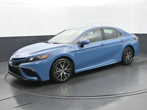 1 image of 2023 Toyota Camry SE