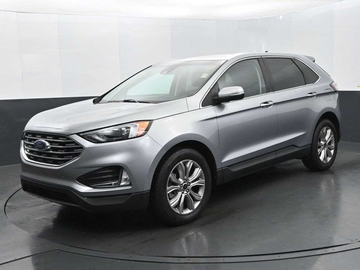 2024 Ford Edge Titanium's photo