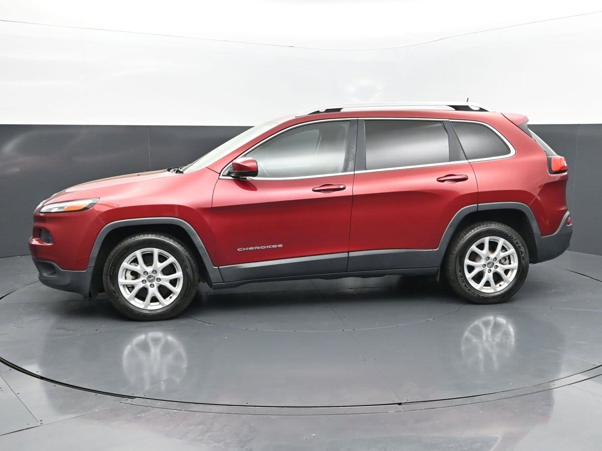 Used 2016 Jeep Cherokee Latitude with VIN 1C4PJLCS6GW259030 for sale in Scottsboro, AL