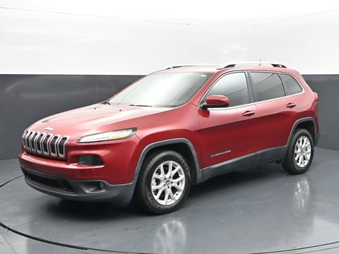 1 image of 2016 Jeep Cherokee Latitude