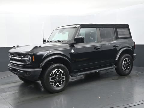 1 image of 2022 Ford Bronco Outer Banks