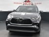 8 thumbnail image of  2022 Toyota Highlander Platinum