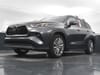 42 thumbnail image of  2022 Toyota Highlander Platinum