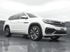 43 thumbnail image of  2022 Volkswagen Atlas 3.6L V6 SEL Premium R-Line