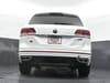 41 thumbnail image of  2022 Volkswagen Atlas 3.6L V6 SEL Premium R-Line