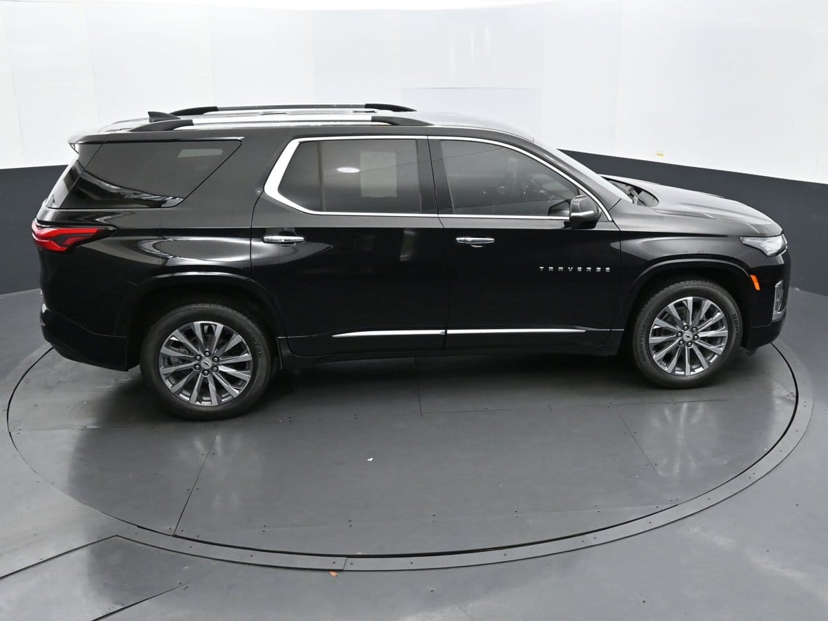 2023 Chevrolet Traverse Premier - Photo 34