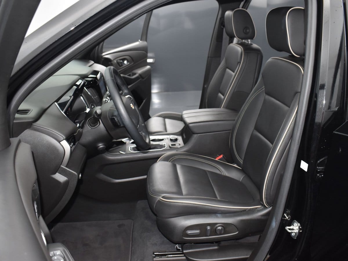 2023 Chevrolet Traverse Premier - Photo 25