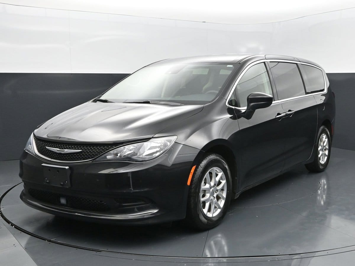 2023 Chrysler Voyager