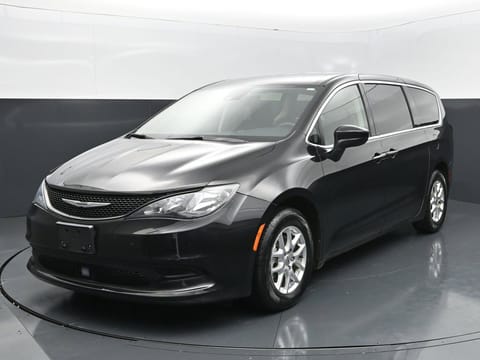 1 image of 2023 Chrysler Voyager LX