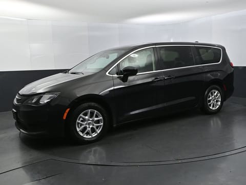 1 image of 2023 Chrysler Voyager LX