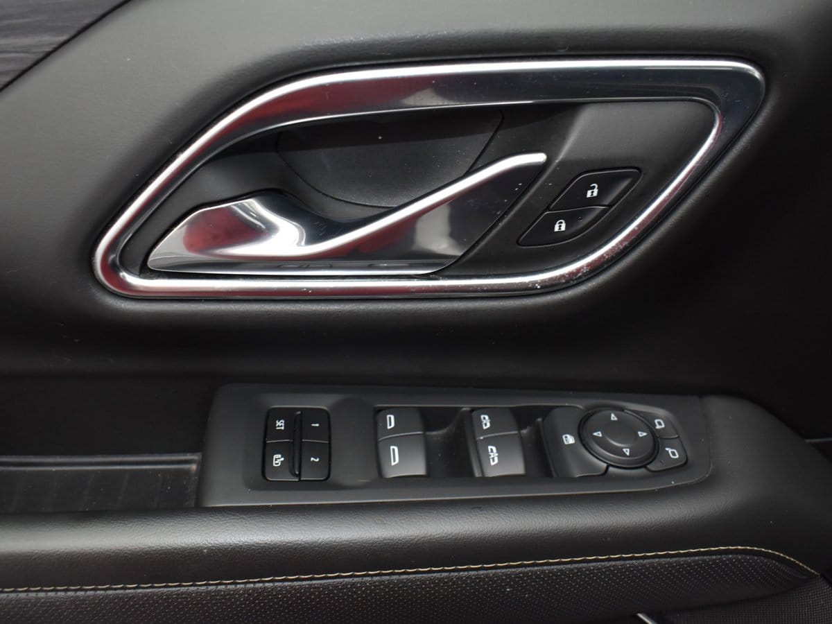 2023 GMC Yukon SLT - Photo 15
