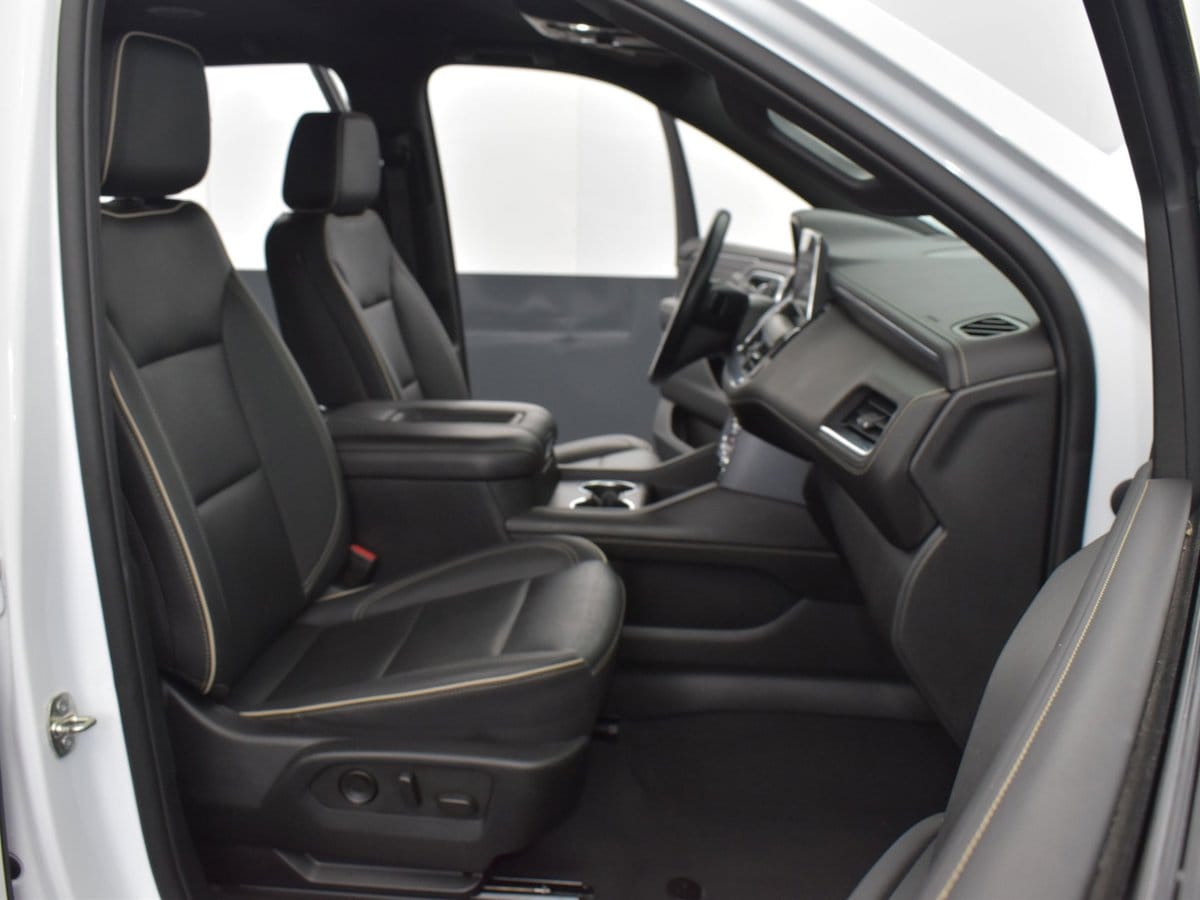 2023 GMC Yukon SLT - Photo 27