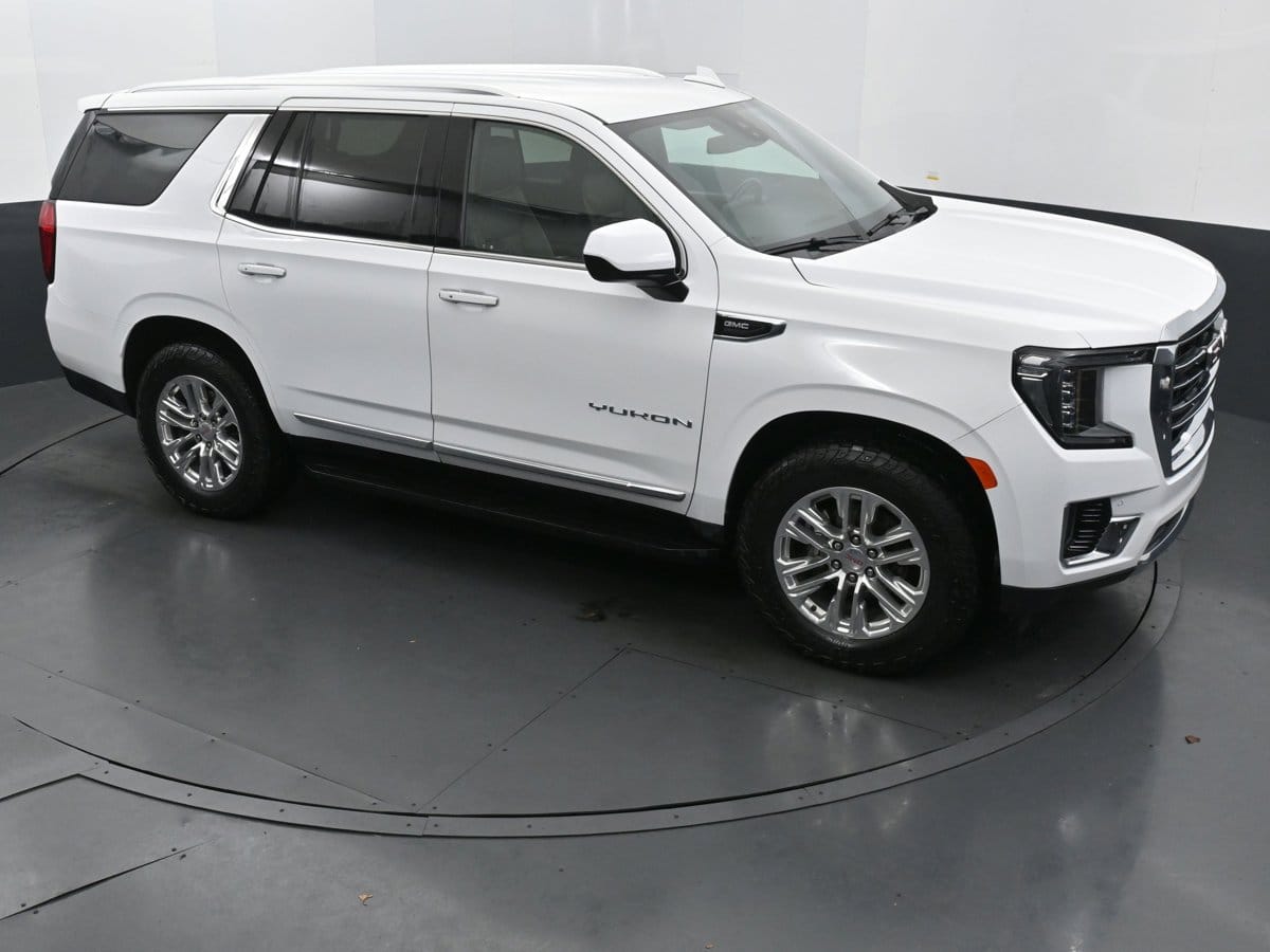 2023 GMC Yukon SLT - Photo 35